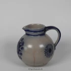 korzilius-soehne_schankkrug-blaumalerei-sonnenrad-geritzt_0.8l_3-k
