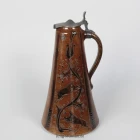 wim-muehlendyck-432_schankkrug-konisch-wilschweine_1.5l_dl_4-k
