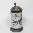 unbekannt_fayence-humpen-pfingstrose-schmetterling_1.2l_dl_2-k