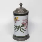 unbekannt_fayence-humpen-pfingstrose-schmetterling_1.2l_dl_3-k