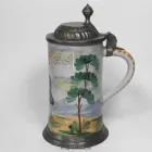 unbekannt_fayence-humpen-posaunist_1.1l_dl_04-k