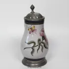 unbekannt_fayence-pfingstrose-schmetterling_0.5l_dl_2-k