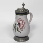 unbekannt_fayence-pfingstrose-schmetterling_0.5l_dl_4-k