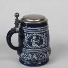 marzi-remy_humpen-modern-cherubim-liebespaar_0.5l_dl_1-k