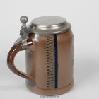 hk_humpen-westerwald-motive-blumen-biene-braun_0.5l_dl_1-k