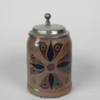 hk_humpen-westerwald-motive-blumen-biene-braun_0.5l_dl_2-k