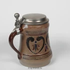 hk_humpen-westerwald-motive-herz-biene-braun_0.5l_dl_1-k