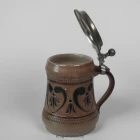 hk_humpen-westerwald-motive-herz-biene-braun_0.5l_dl_4a-k