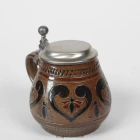 hk_seidel-westerwald-motive-herz-biene-braun_0.5l_dl_2-k