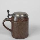 unbekannt_humpen-westerwald-motive-modern-braun_0.5l_dl_1-k