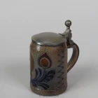 unbekannt_humpen-westerwald-motive-zwiebel-schwan-braun-blau_0.5l_dl_5-k